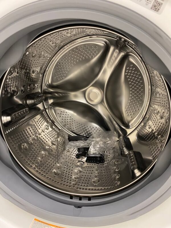 560624669_1092187236404804_4083672431095653927_n Washer-Front Load Mega Capacity Laundry Machine 6 Motion White LG
