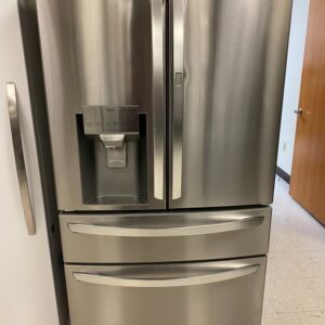 LG 30 cu. ft. 4-Door French Door Refrigerator, Door-In-Door, Full-Convert Drawer, Craft Ice in PrintProof Stainless Steel