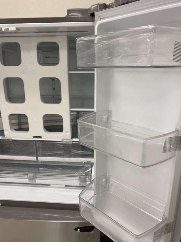 LG 28 cu. ft. 3 Door French Door Refrigerator with Ice and Water Dispenser and Craft Ice in PrintProof Stainless Steel