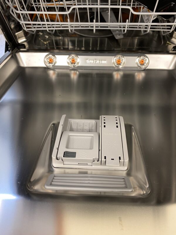 LG 24 in. in PrintProof Stainless Steel Top Control Dishwasher with Towel Bar, TrueSteam and QuadWash