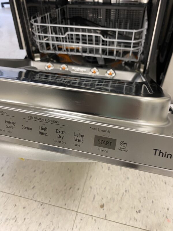 LG 24 in. in PrintProof Stainless Steel Top Control Dishwasher with Towel Bar, TrueSteam and QuadWash