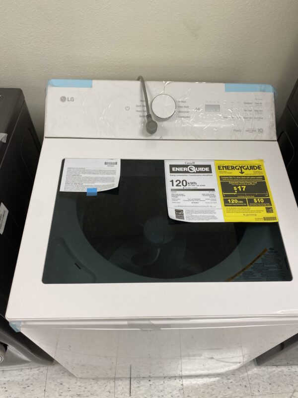IMG_0227 LG 4.8 cu.ft. SMART Top Load Washer in Alpine White with 4-way Agitator, Easy Unload and AI Sensing
