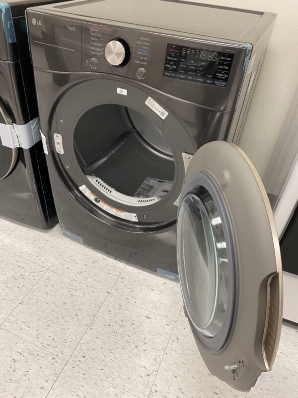 IMG_0273 LG 7.4 Cu. Ft. Vented SMART Stackable Electric Dryer in Black Steel with TurboSteam and Sensor Dry Technology