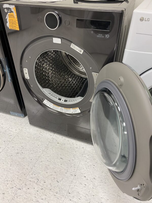 LG 7.8 cu. ft. Dual Invert Heat Pump ventless Electric Dryer with DirectDrive Motor, AI Sensor Dry in Black Stainless Steel