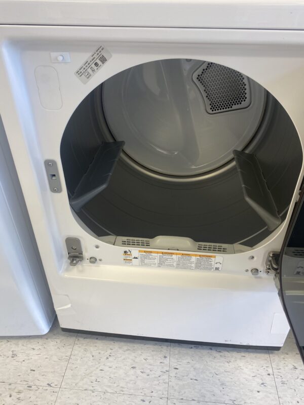 LG 7.3 cu. ft. Vented SMART Electric Dryer in Alpine White with EasyLoad Door and Sensor Dry Technology