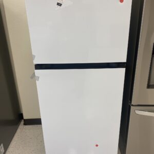 IMG_0481 LG 28 in. 18 cu. ft. Top Freezer Garage-Ready Refrigerator in White