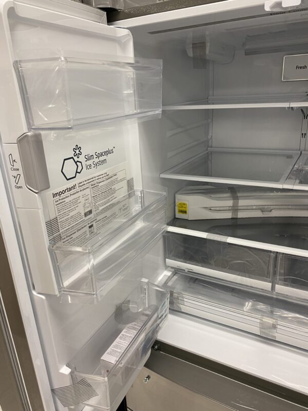 LG 28 cu. ft. 4-Door French Door Smart Refrigerator with Ice and Water Dispenser in PrintProof Stainless Steel