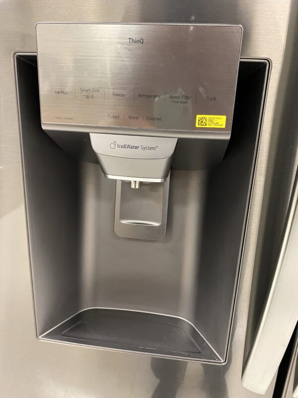 LG 28 cu. ft. 3 Door French Door Refrigerator with Ice and Water Dispenser and Craft Ice in Black Stainless Steel