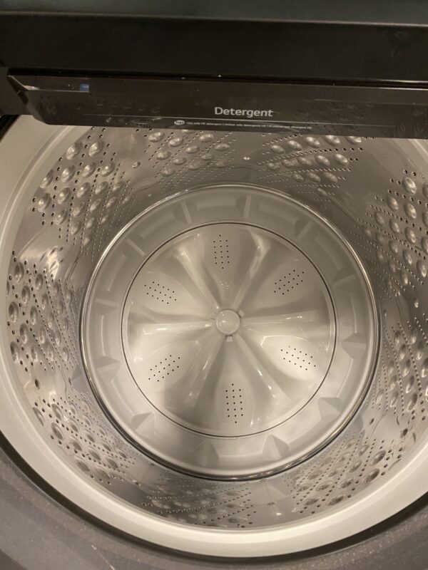 LG 5.0 cu.ft. SMART Top Load Washer in Platinum Black with TurboWash, Easy Unload and AI Sensing