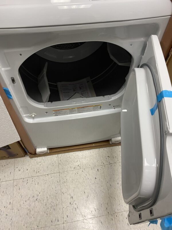 IMG_1147 GE 7.2 cu. ft. vented Electric Dryer in White with Auto Dry and 120ft Venting