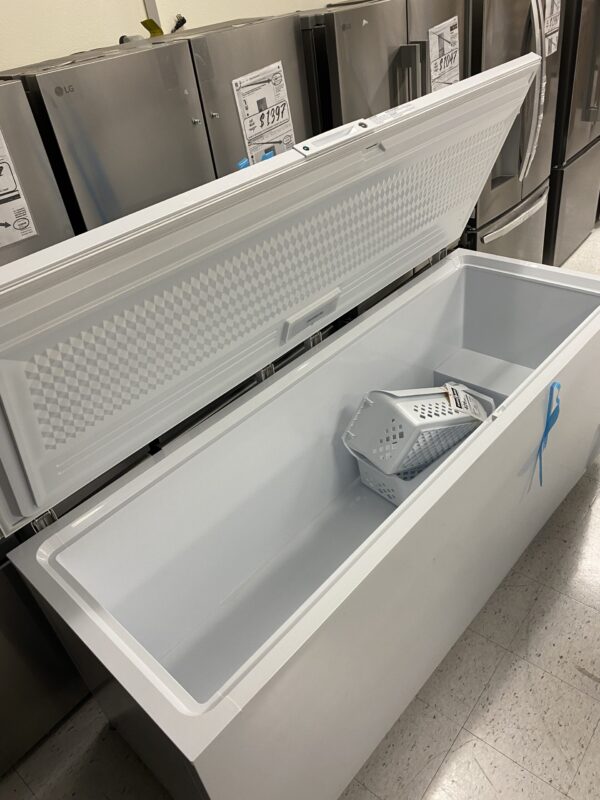 IMG_1210 Frigidaire 25 cu. ft. Garage Ready Manual Defrost Chest Freezer in White with LED Light and Adjustable Temperature Control