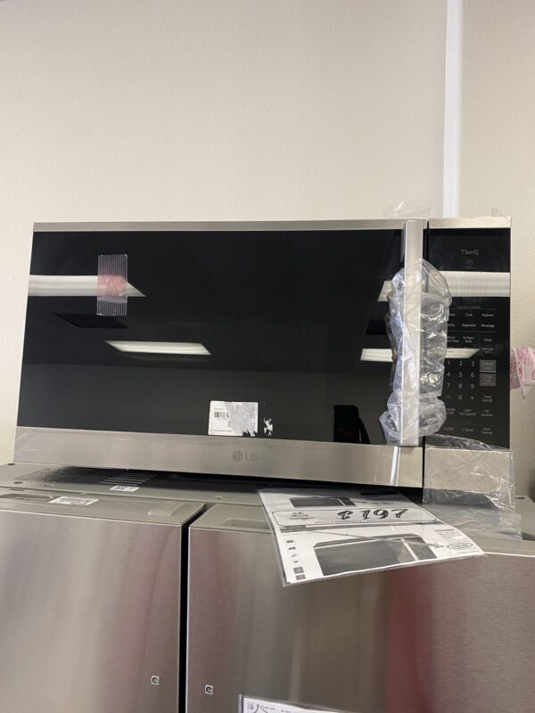 LG 1.8 cu. ft. 30 in. W Smart Over the Range Microwave Oven w/ EasyClean in PrintProof Stainless Steel 1000-Watt New Handle