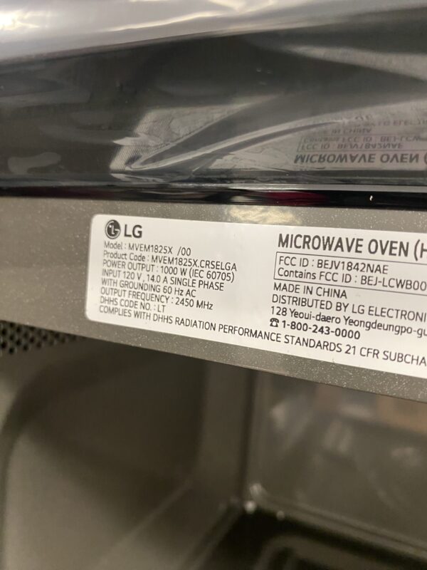 LG 1.8 cu. ft. 30 in. W Smart Over the Range Microwave Oven w/ EasyClean in PrintProof Stainless Steel 1000-Watt New Handle