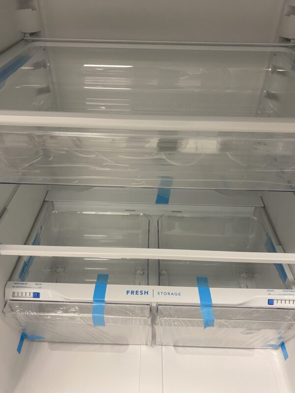 Frigidaire 30 Wide 20 cu ft Top Freezer Fridge Refrigerador Chiller Stainless Steel Garage Ready