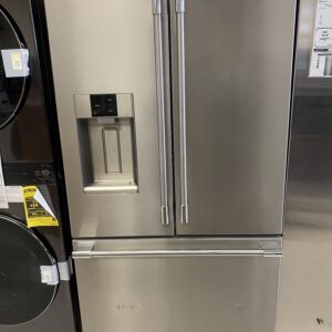 Frigidaire Counter-Depth Professional ENERGY STAR 22.6 Cu. Ft. French Door refrigerator fridge nevera