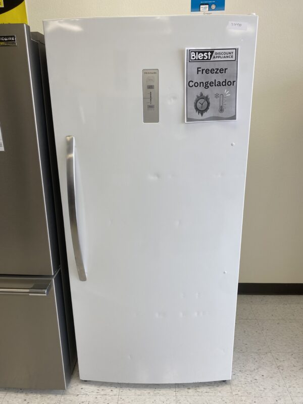 Frigidaire 20 Cu. Ft. Energy Star Garage Ready Single-Door Refrigerator in White fridge nevera