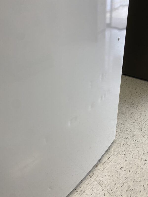 Frigidaire 20 Cu. Ft. Energy Star Garage Ready Single-Door Refrigerator in White fridge nevera