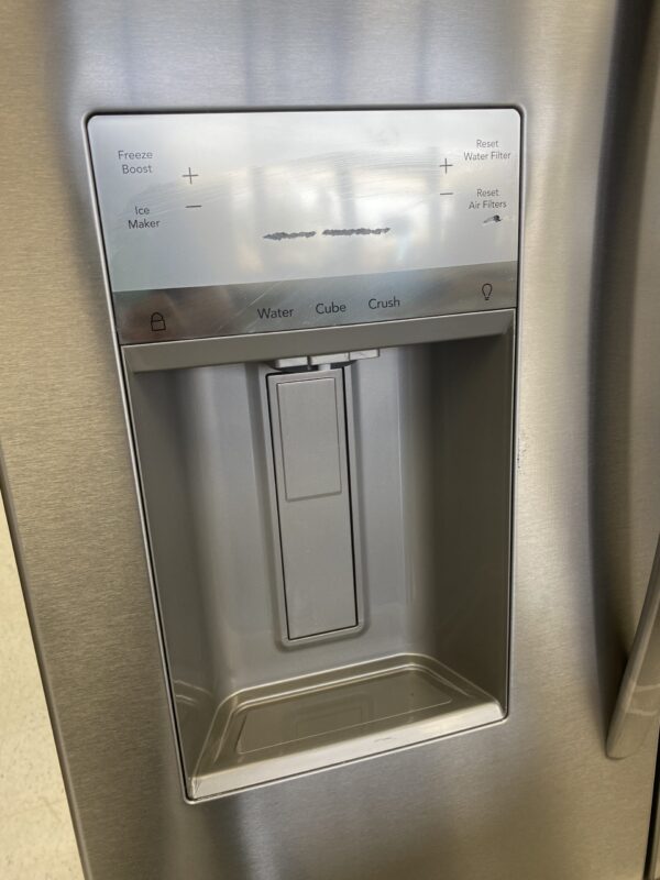 Frigidaire 28 Cu Ft French Door Refrigerator nevera fridge acero inoxidable freezer enfriador grande