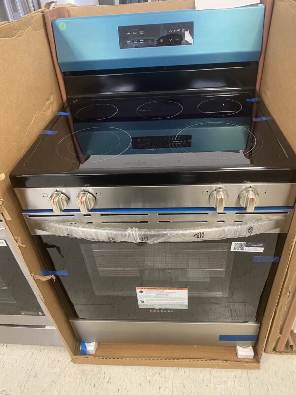 Frigidaire 30-in Glass Top 5 burners 5.3-cu ft Freestanding Electric Range Stainless Steel stove
