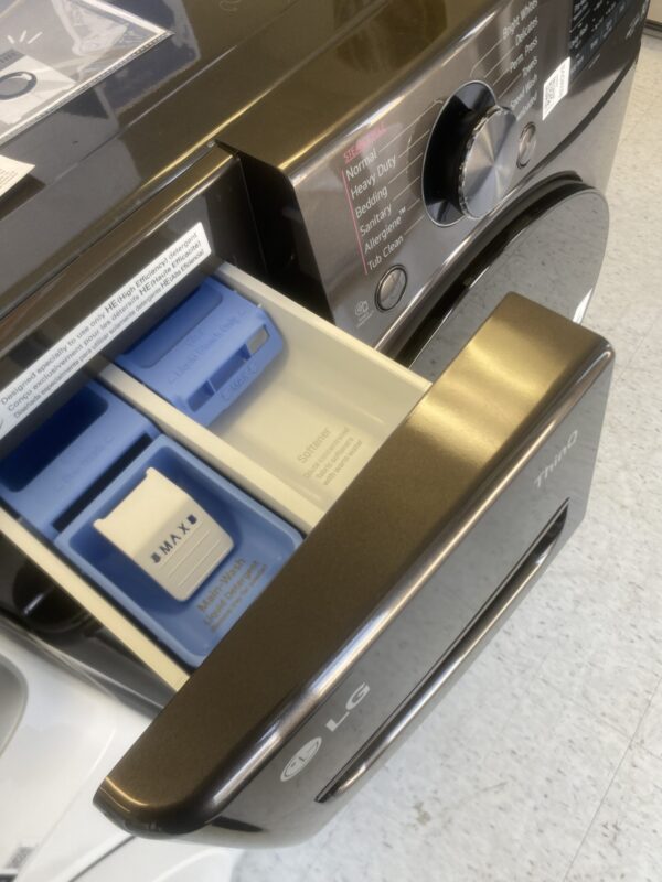 IMG_2113 LG 4.5 cu ft Ultra Large Capacity Smart Front Load ENERGY STAR Washer with TurboWash 360 AI