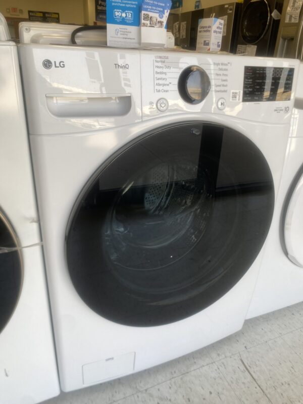 IMG_2117 LG 4.5 cu ft Ultra Large Capacity Smart Front Load ENERGY STAR Washer with TurboWash lavadora