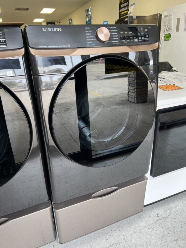Samsung 7.5 cu. ft. secadora dryer vented ropa smart Brushed Black con pedestal In Stock