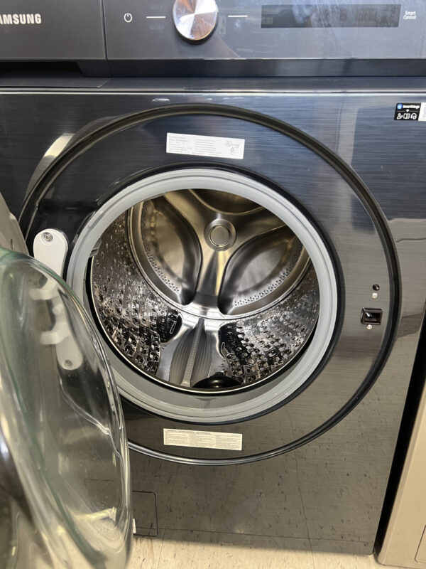 IMG_7886 Samsung Bespoke 5.3 cu. ft. lavadora washer front load clothes Brushed Navy AI