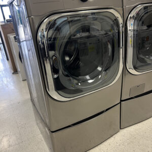 LG 9.0 cu. ft. secadora dryer ropa vented smart stackable Graphite Steel con pedestal