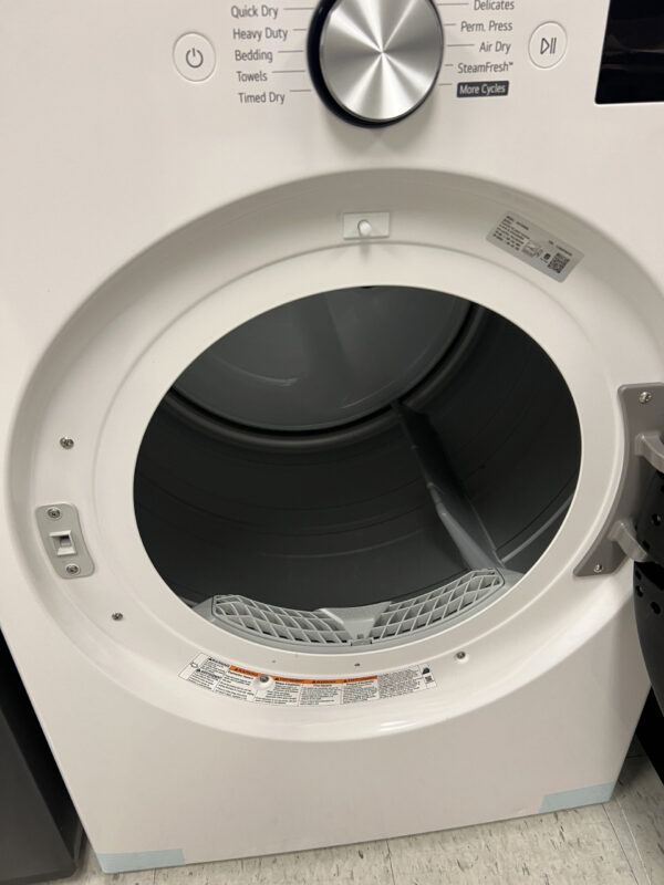 IMG_7973 LG 7.4 cu. ft. secadora dryer vented ropa smart Alpine White TurboSteam LCD