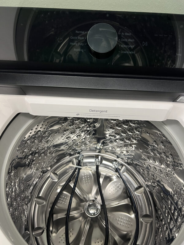 LG 5.5 cu. ft. lavadora washer top load laundry machine clothes Alpine White In Stock