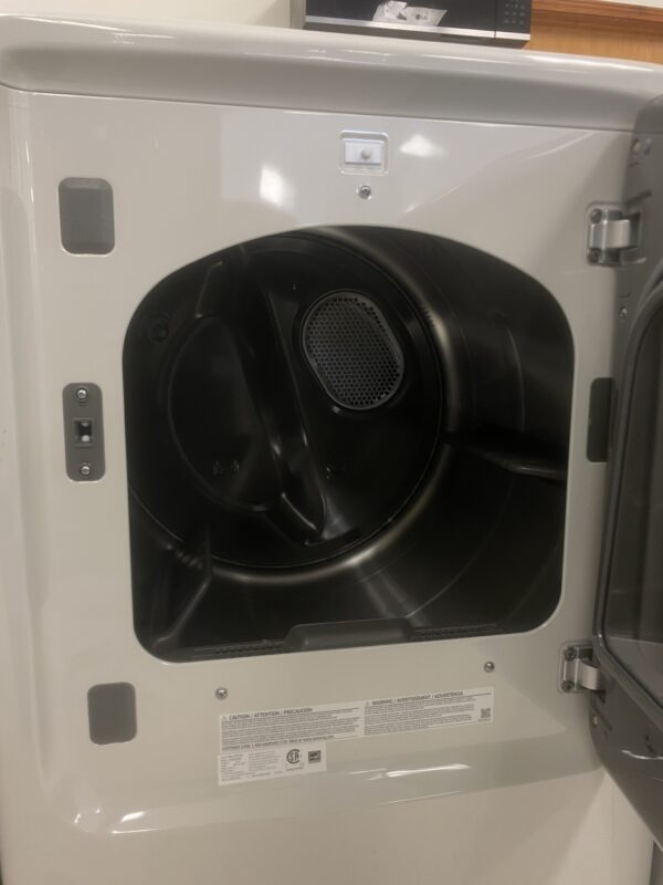 Samsung 7.4 cu. ft. Vented Smart Electric Dryer in Ivory with Steam Sanitize+