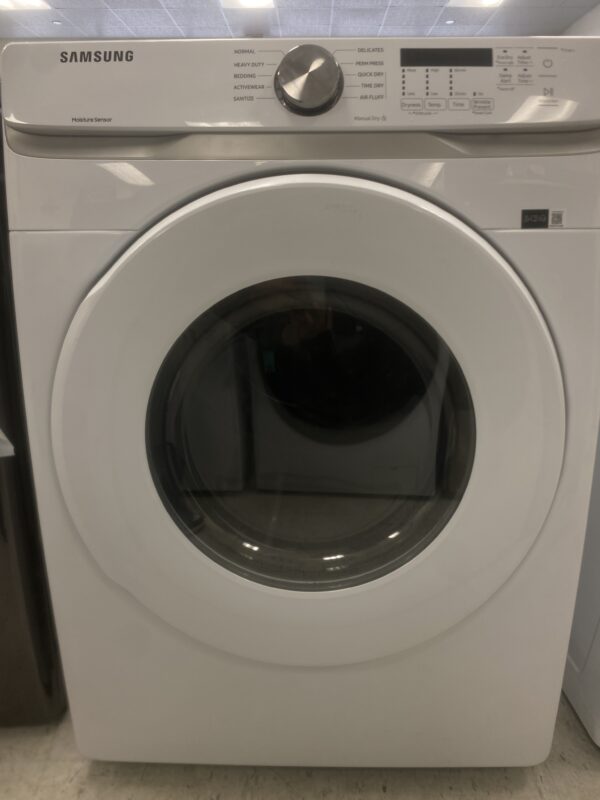 Samsung 7.5 cu. ft. Vented Stackable Gas Dryer in White with Sensor Dry