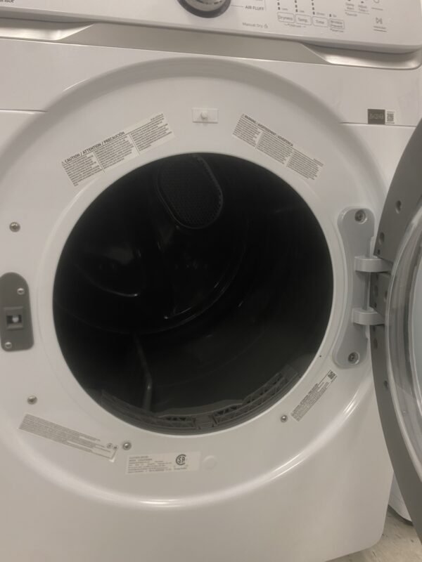 Samsung 7.5 cu. ft. Vented Stackable Gas Dryer in White with Sensor Dry