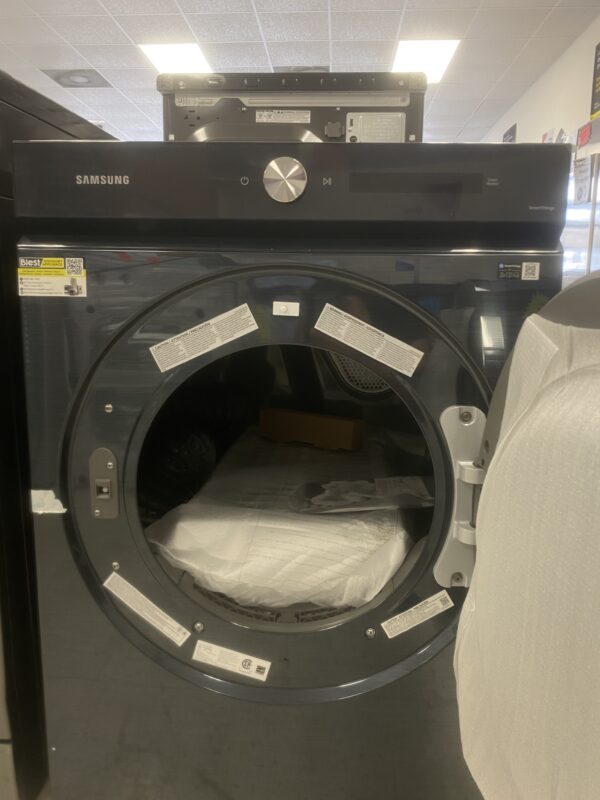 IMG_2566 Samsung Bespoke 7.6 cu. ft. Ultra-Capacity Vented Gas Dryer in Brushed Navy with AI Optimal Dry and Super Speed Dry