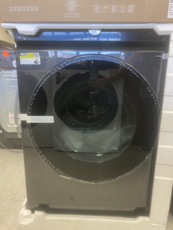 Samsung Bespoke 7.6 cu. ft. Ultra-Capacity Vented Smart Electric Dryer in Brushed Black with Super Speed Dry and AI Smart Dial