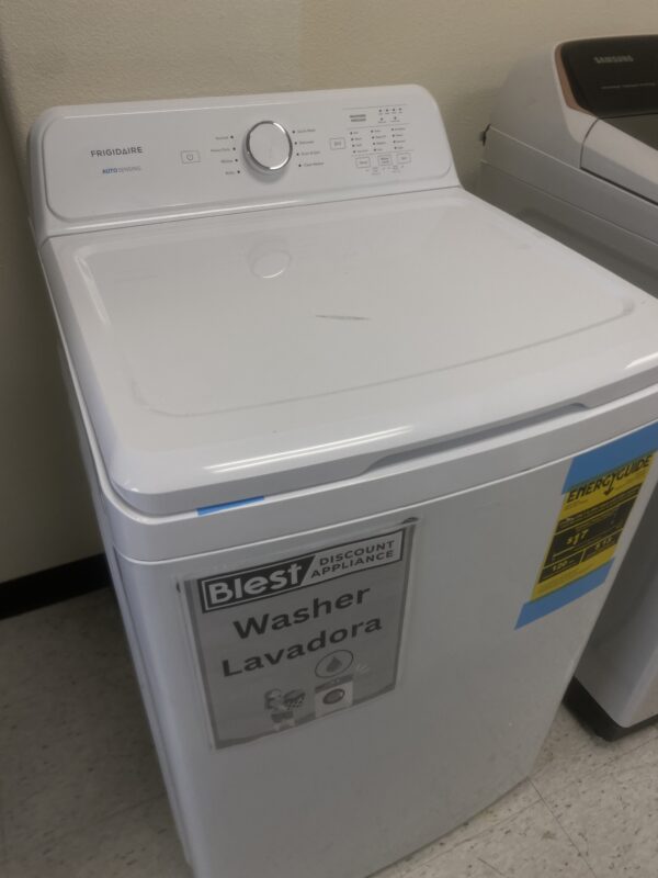 Frigidaire 4.1 Cu. Ft. Top Load Washer in White with 8-Wash Cycles and Automatic Load Sensing