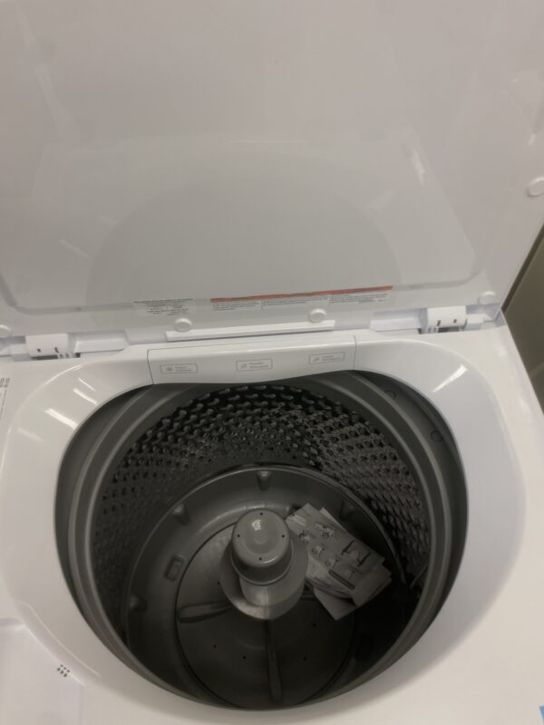 Frigidaire 4.1 Cu. Ft. Top Load Washer in White with 8-Wash Cycles and Automatic Load Sensing