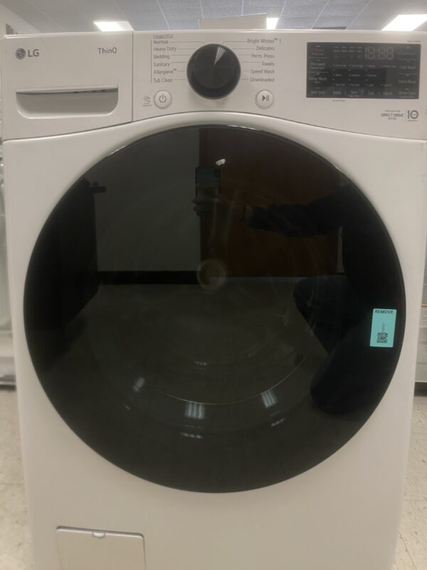 LG 4.5 cu. ft. Ultra Large Capacity Smart Front Load ENERGY STAR Washer with TurboWash® 360° and AI DD®