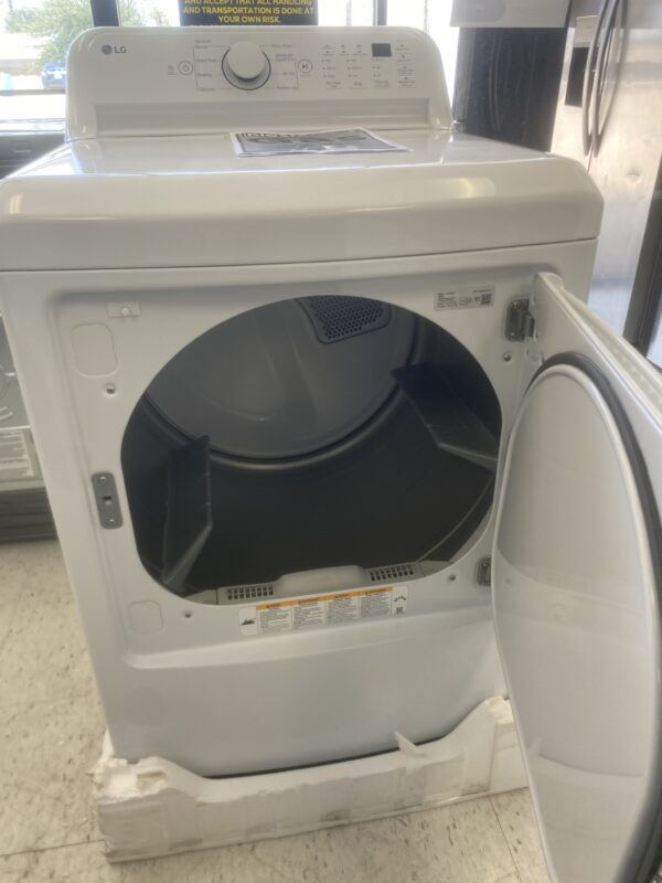 LG 7.3 Cu. Ft. Vented Gas Dryer in White with Sensor Dry