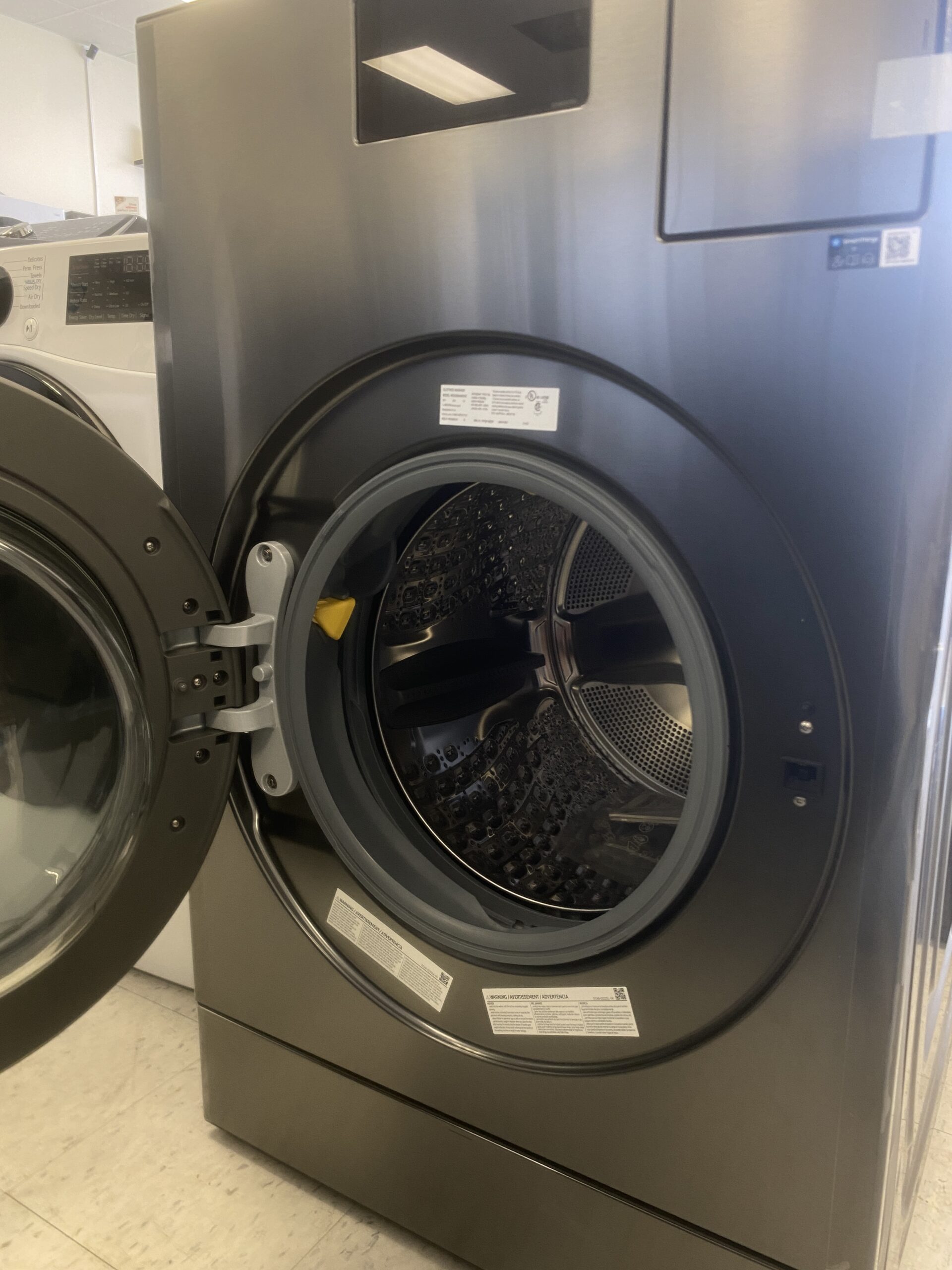 Samsung Bespoke 5.3 cu. ft. Ultra Capacity Ventless Heat Pump All-In-One Washer Dryer Combo with Super Speed in Dark Steel