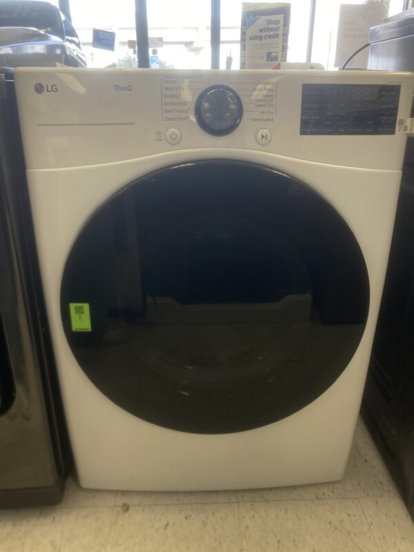 LG 7.4 cu. ft. Ultra Large Capacity Smart Front Load ENERGY STAR Gas Dryer with Sensor Dry & Steam