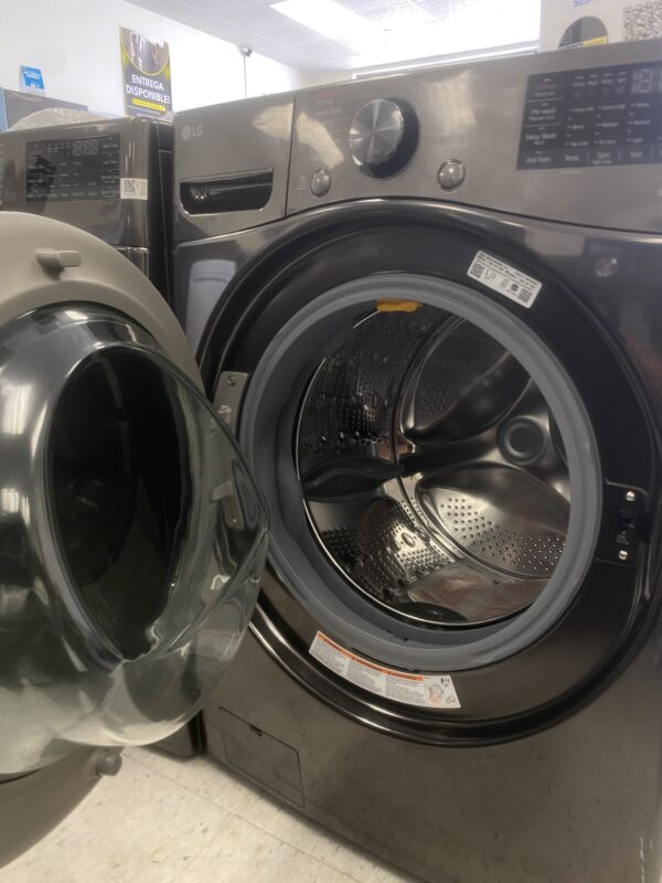 LG 4.5 cu. ft. Ultra Large Capacity Smart Front Load ENERGY STAR Washer with TurboWash® 360° and AI DD