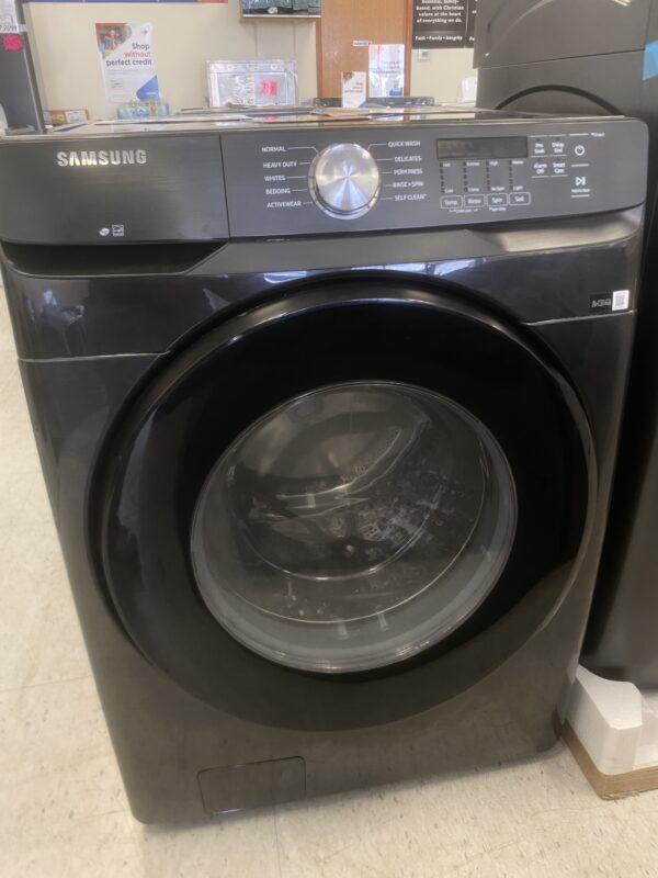 Samsung 4.5 cu. ft. High-Efficiency Front Load Washer in Brushed Black with Self-Clean+