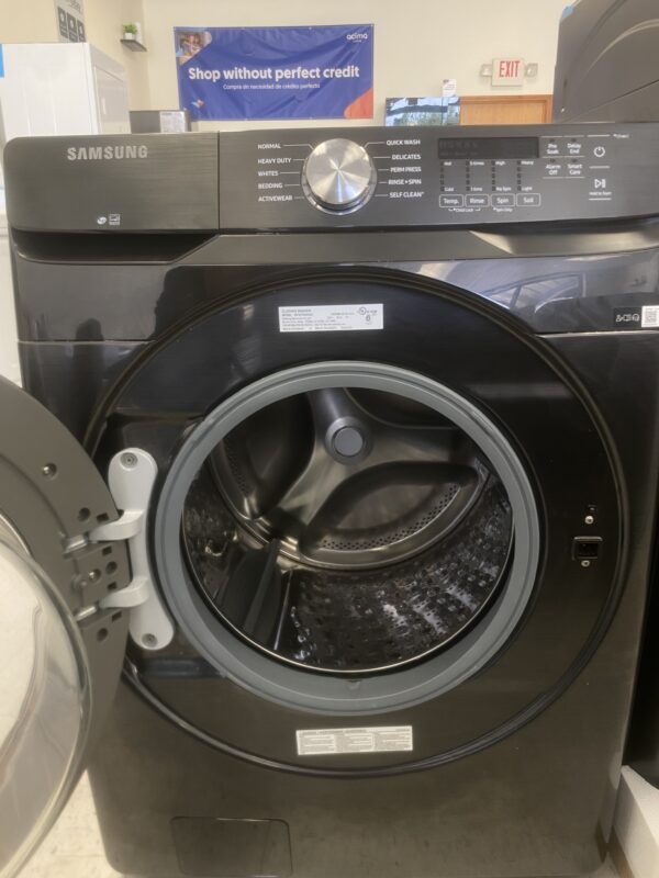 Samsung 4.5 cu. ft. High-Efficiency Front Load Washer in Brushed Black with Self-Clean+