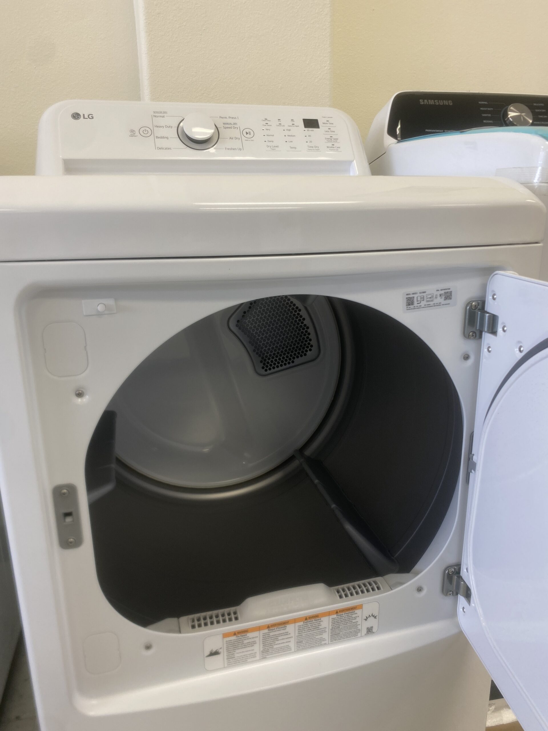 LG 7.3 Cu. Ft. Vented Electric Dryer in White with Sensor Dry