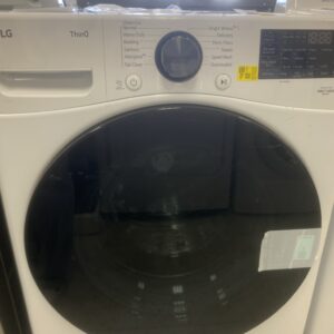 IMG_2768 LG 4.5 cu. ft. Front Load Washer with TurboWash 360 and Built-In Intelligence