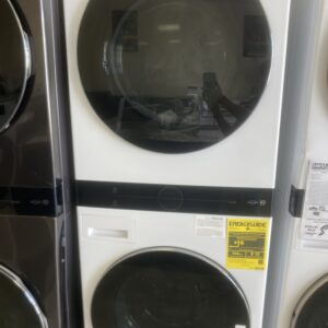 IMG_2849 LG WashTower Stacked SMART Laundry Center 4.5 Cu.Ft. Front Load Washer & 7.4 Cu.Ft. Gas Dryer in White w/ Steam
