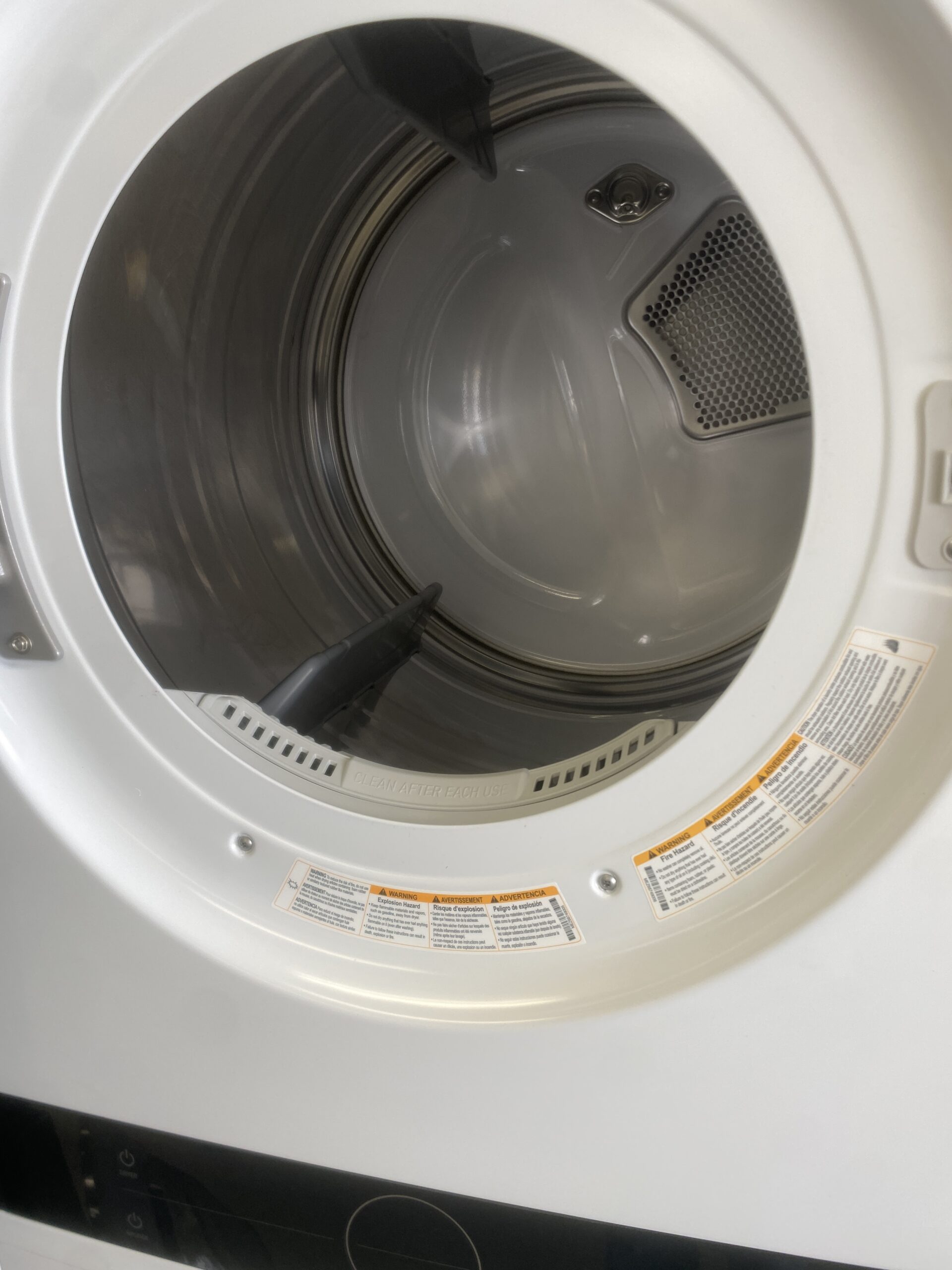 LG WashTower Stacked SMART Laundry Center 4.5 Cu.Ft. Front Load Washer & 7.4 Cu.Ft. Gas Dryer in White w/ Steam